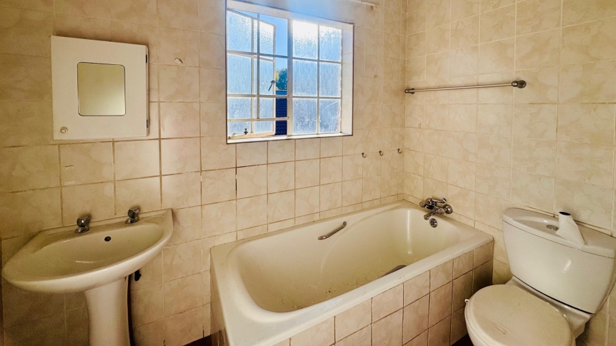 4 Bedroom Property for Sale in Bodorp North West